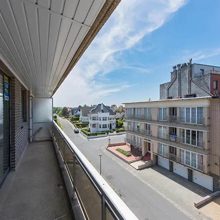 Vintitsch Derde Apartment Koksijde